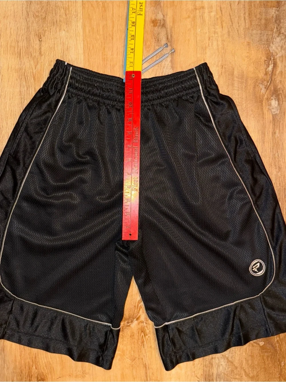 Vintage Umbro-like Protege Shiny Black Pockets Soccer Football 90s High Rise S